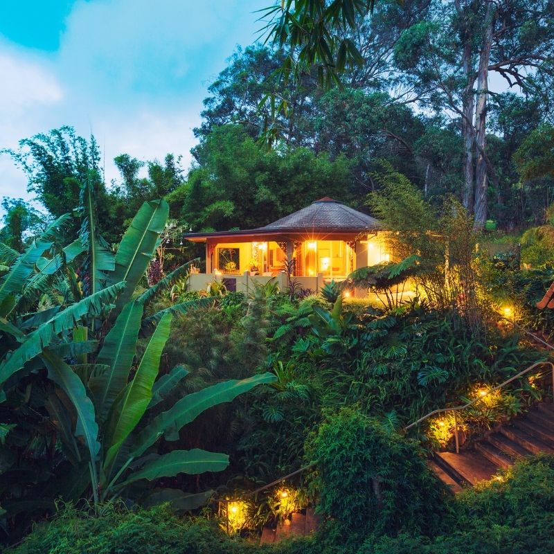 What Are Four Things Buyers Should Know When Investing In Real Estate In Costa Rica?