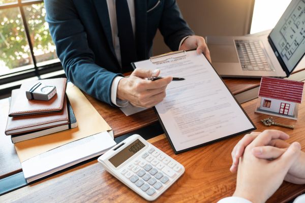 Real Estate Lawyer